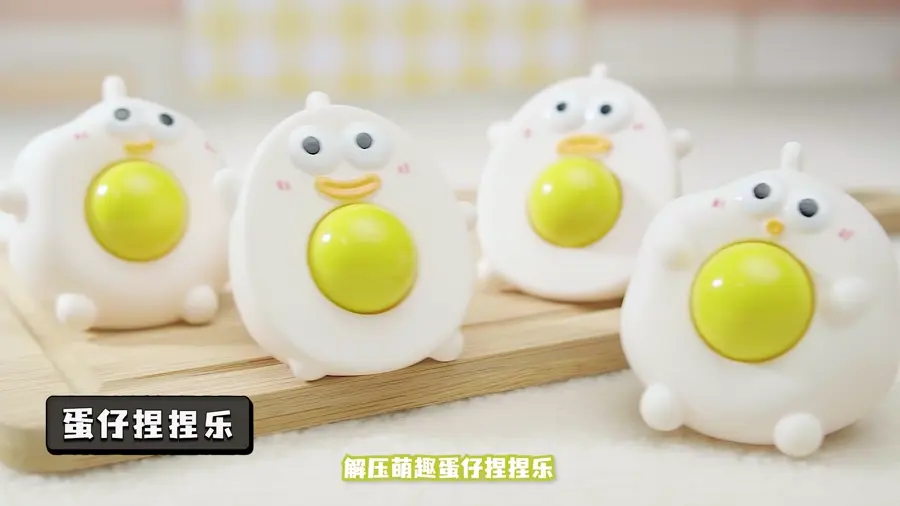 egg squish toy video